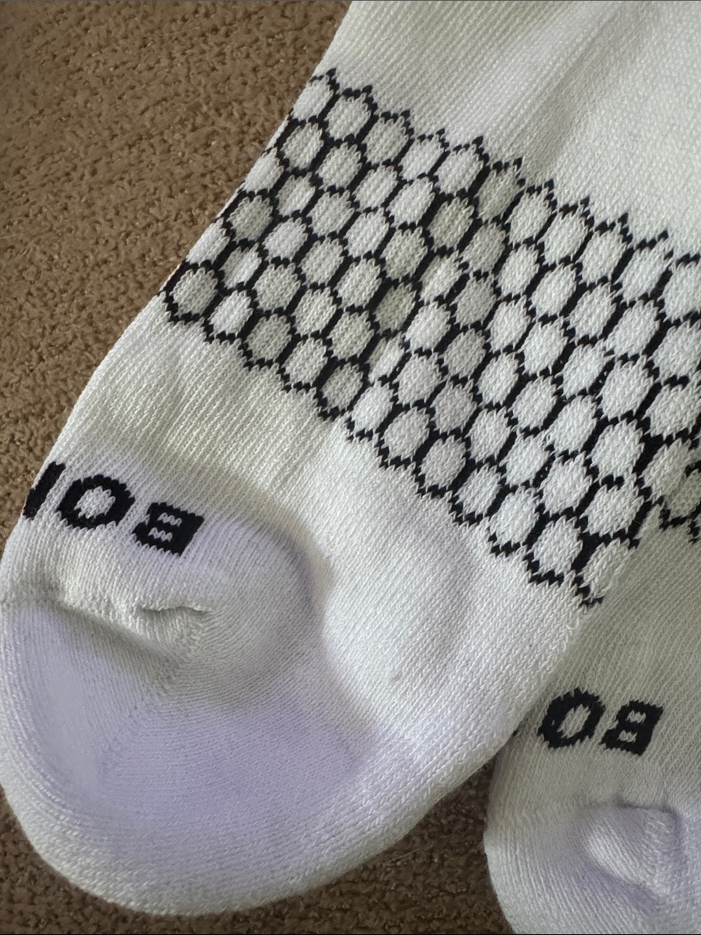 Bombas Unisex White Athletic Crew Socks with Black Honeycomb Pattern - Picture 3 of 4